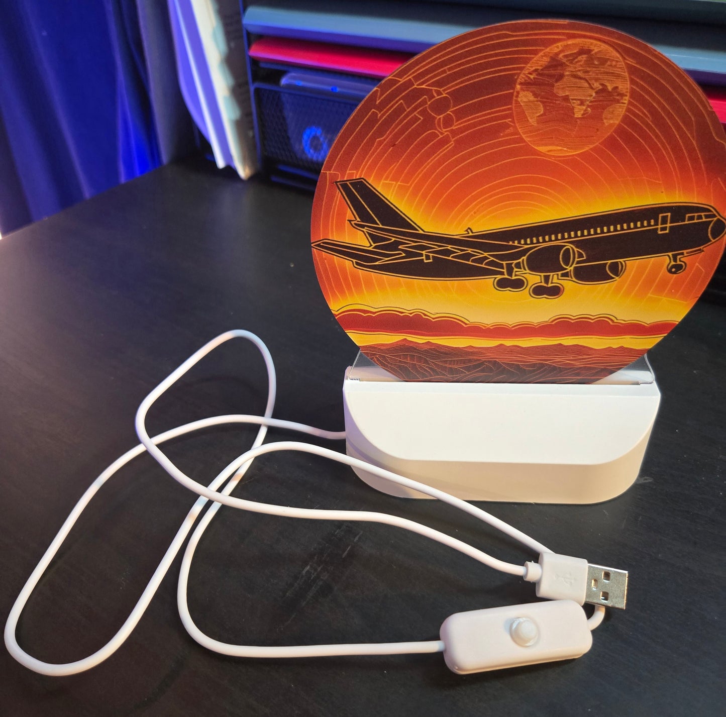 "Soaring Through the Sky" LED Lamp